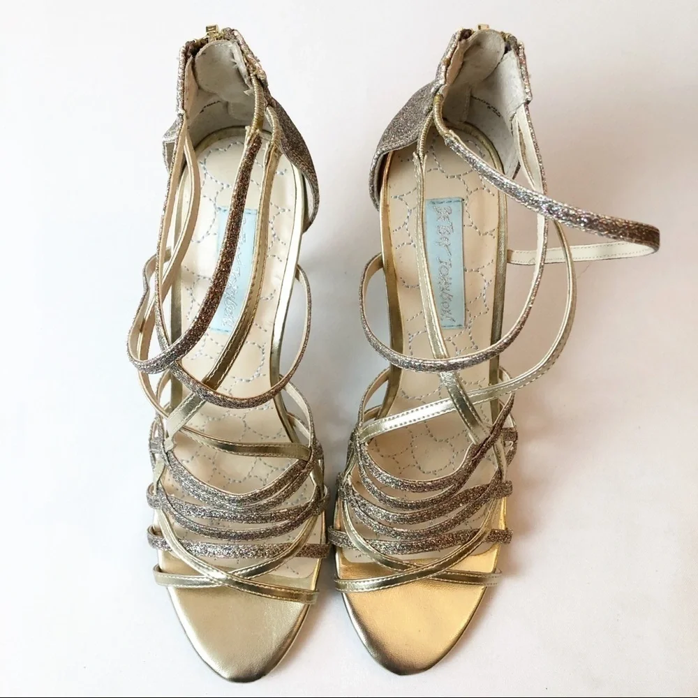 𝅺BLUE By Betsy Johnson SB Crown Dress Pump